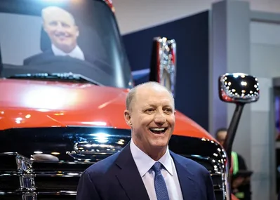 Greg Abel เป็นประธานการประชุมประจำปี Berkshire ครั้งแรก