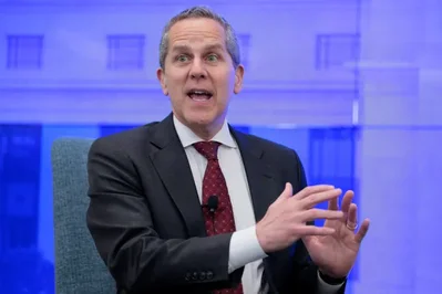 Fed Governor Warns of Private Credit Contagion Risk
