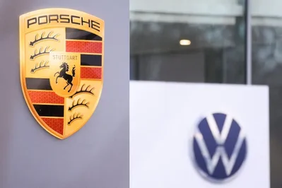 German auto stocks fall on Trump car tariff hike to 25%