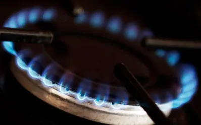 Dutch gas prices edge lower on US moves in Hormuz strait