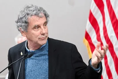 Sherrod Brown thắng bầu cử sơ bộ tại bang Ohio