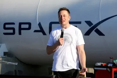 SpaceX otorga control total a Elon Musk antes de su IPO