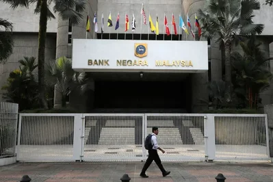 Malaysia holds its key interest rate steady at 2.75 percent
