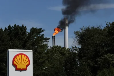 Shell reports 6.9 billion dollar first quarter profit