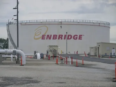Enbridge Beats Q1 Profit Estimates on Gas Strength