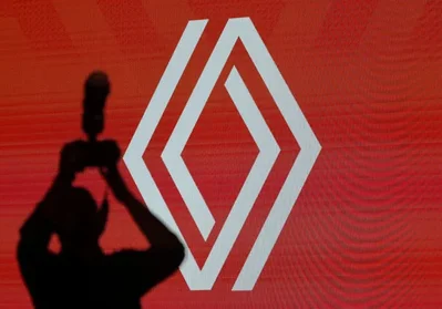 Renault พักแผนผลิตรถใหม่ในสเปนหลังขัดแย้งสหภาพแรงงาน