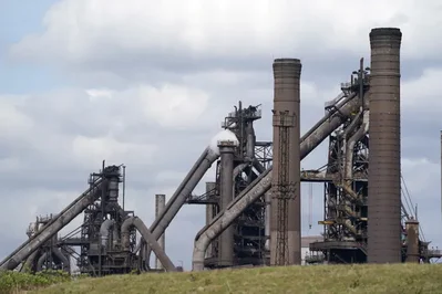 สหราชอาณาจักรเตรียมใช้อำนาจรัฐโอนกิจการ British Steel