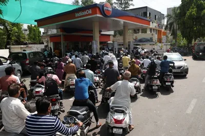 India evaluates fuel retailer losses amid high oil prices