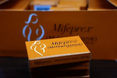 Supreme Court extends pause on abortion pill limits