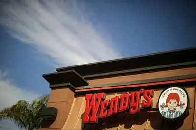 Trian ของ Nelson Peltz หาแหล่งทุนเข้าซื้อกิจการ Wendy's