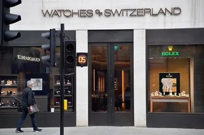 Watches of Switzerland prevé beneficios récord