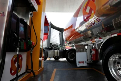 FEMSA NetPay is launching digital payments for Mexican gas stations to support government efforts to reduce cash use. The system will later expand into other retail sectors.