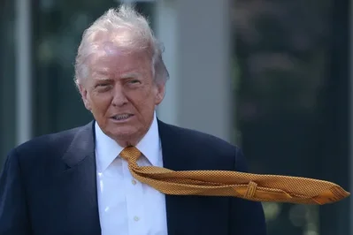 Trump declara 220 millones de dólares en activos