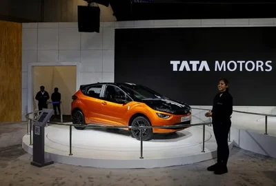 Tata Motors Shares Rise on JLR Efficiency Drive