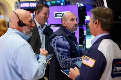 ตลาดหุ้นโลกและดัชนี Nasdaq พุ่งแตะระดับสูงสุดเป็นประวัติการณ์