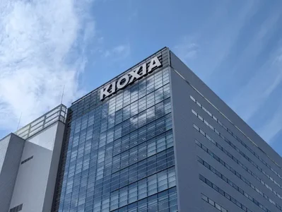 Kioxia تتوقع أرباحا فصلية بقيمة 8.2 مليار دولار