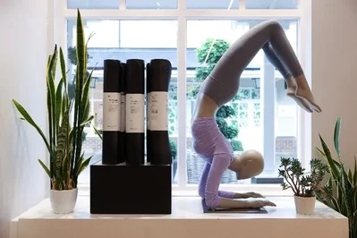 Lululemon rechaza exigencias de Chip Wilson tras fallar diálogo