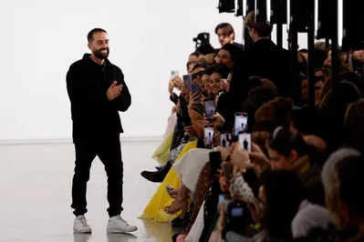 Artemis ขายหุ้น Giambattista Valli คืนให้ผู้ก่อตั้ง
