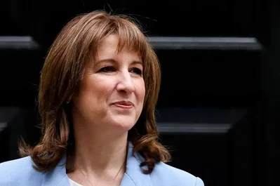 Finance Minister Rachel Reeves plans to give parliament power over energy projects. The move aims to limit judicial reviews and speed up project delivery.