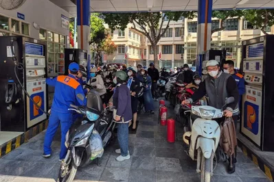 เวียดนามนำเข้าน้ำมันสำเร็จรูปเพิ่มเพื่ออุดช่องว่างอุปทาน