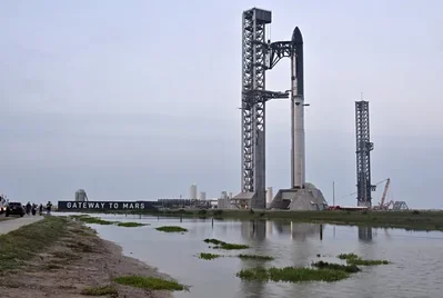 Acciones espaciales suben por la IPO de SpaceX