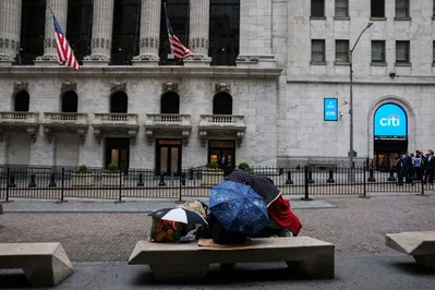 UBS lifts S&P 500 forecast to 7900 on AI and spending