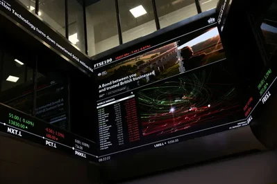 FTSE 100 Snaps Losing Streak as Rate Hike Fears Ease