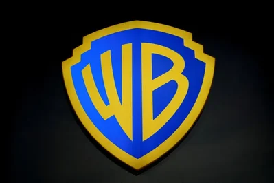 بنوك ترفع قرض Warner Bros إلى 10 مليارات دولار للاندماج
