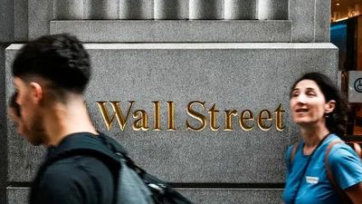 مؤشر S&P 500 يواجه ضغوطا جراء ارتفاع العوائد والتضخم