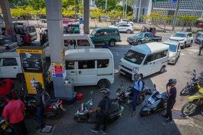 Sri Lanka negotiates fuel deals with Russia and China