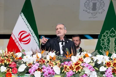 Iran orders the restoration of global internet access
