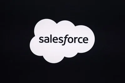 تراجع أسهم Salesforce بعد توقعات ضعيفة لإيرادات الربع الثاني