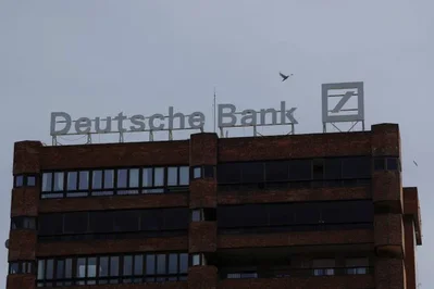 Deutsche Bank株主がコスト削減を要求し会長の昇給に反対