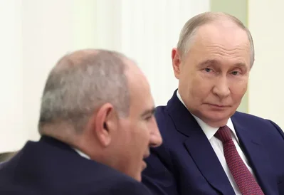 Rusia busca influir en las elecciones de Armenia