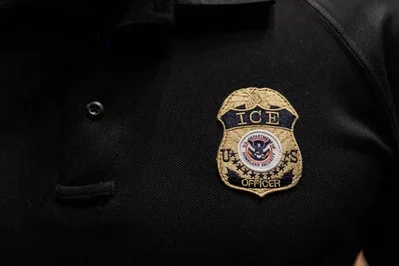 Trump demanda a cuatro estados por matrículas del ICE