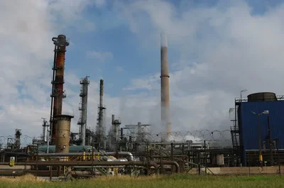 S&P flags oil risks and slow growth for South Africa
