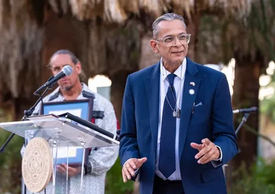 Manny Perez มีคะแนนนำในการเลือกตั้งผู้ดูแลเขต Riverside County