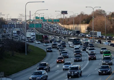 Automotrices apoyan retraso de normas ambientales de la EPA