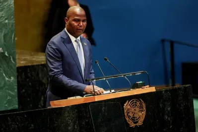 Mozambique mandates 15 percent state stake in mining