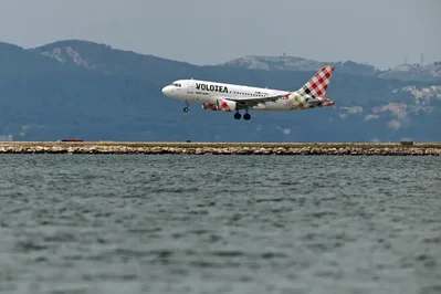 Italy probes Volotea over fuel-linked ticket surcharges