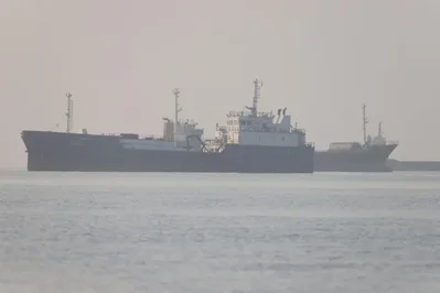 Global Stocks Fall and Oil Rises on Middle East Unrest