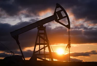Russia Cuts June Oil Exports to Boost Refinery Runs