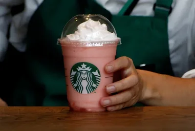 Starbucks تدرس بيع حصة في أعمالها باليابان
