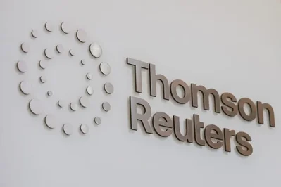 股东于周三就一项提议进行投票，要求对 Thomson Reuters 与美国移民机构签署的合同进行人权审查。尽管相关方提出了这一要求，但该公司管理层及代理顾问机构均对该提议表示反对。