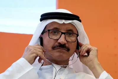 DP World前主席Sultan Ahmed Bin Sulayem已正式接管MMC Port Holdings的直接控制權，此前該公司行政總裁Azman Shah Mohd Yusof已即時離職。是次人事變動意味著這家馬來西亞最大的港口營運商，將由這位經驗豐富的杜拜高管直接領導。