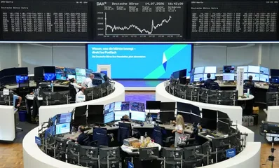 The pan-European STOXX 600 index edged down 0.1% on Wednesday as rising geopolitical tensions in the Middle East overshadowed gains in the technology sector. While chipmaker ASML rose 6% on upgraded financial forecasts, broader market sentiment was pressured by higher oil prices and losses in software stocks like SAP.
