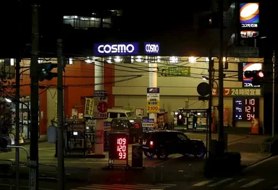 一艘为Cosmo Oil运送墨西哥原油的油轮预计将于本周五抵达四日市炼油厂。此次交付标志着自今年2月与伊朗的冲突爆发以来，墨西哥首次向日本发货，为受到干扰的中东供应提供了关键的替代方案。