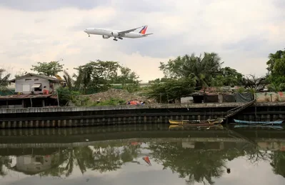 Philippine Airlinesはファンボロー国際航空ショーにて、Boeing 787-10広胴機15機の確定発注と追加5機の購入権について合意しました。この契約規模は約34億ドルに達し、機体の納入は2031年に開始される予定です。
