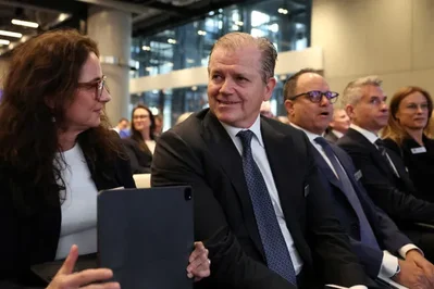 Macquarie Group has appointed long-time insider Greg Ward to succeed Shemara Wikramanayake as CEO. Investors view the former CFO as a safe choice who will maintain the bank's current momentum and focus on growing the banking and financial services division.