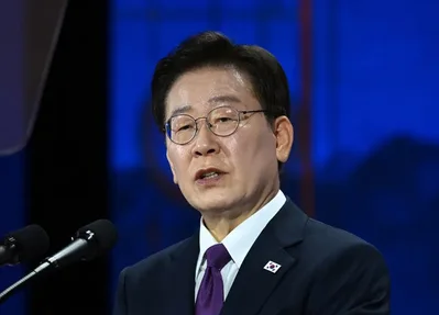 South Korea announced major AI initiatives involving Samsung Electronics and SK Group following a summit in San Francisco. The agreements include a 500 billion dollar partnership between SK Hynix and Nvidia to secure next-generation memory supply and develop high-bandwidth chips for AI data centers.
